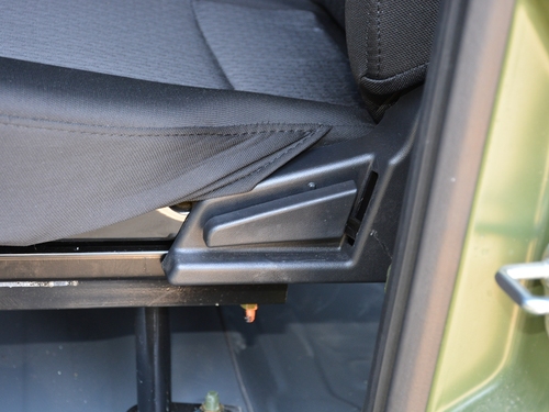 2020款 勇士皮卡 2.4T柴油四驱3035轴距连体双排YCY24140-60A