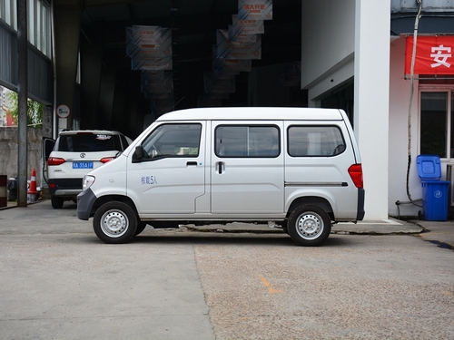 2020款 五菱之光 1.2L 实用型 国VI LSI