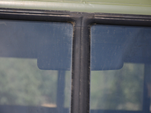 2020款 勇士皮卡 2.4T柴油四驱3035轴距连体双排YCY24140-60A