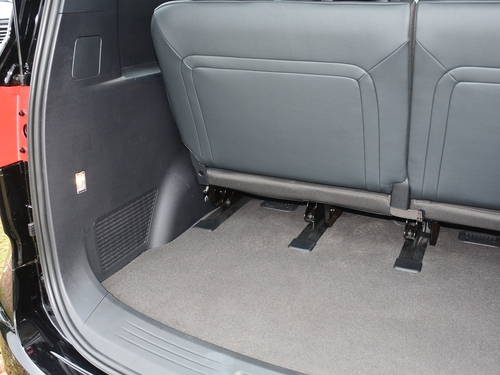 2021款 上汽大通G10 2.0T 自动精英版 柴油 7座