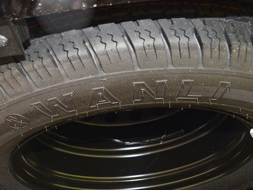 2021款 上汽大通G10 2.0T 自动精英版 柴油 7座