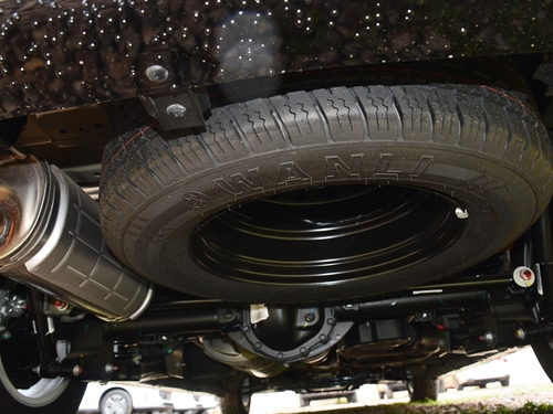 2021款 上汽大通G10 2.0T 自动精英版 柴油 7座