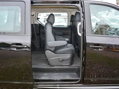 2021款 上汽大通G10 2.0T 自动精英版 柴油 7座