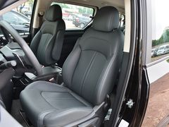 2021款 上汽大通G10 2.0T 自动精英版 柴油 7座