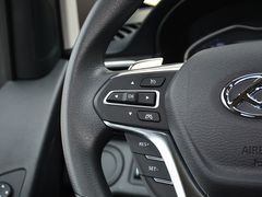 2021款 上汽大通G10 2.0T 自动精英版 柴油 7座