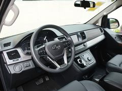 2021款 上汽大通G10 2.0T 自动精英版 柴油 7座