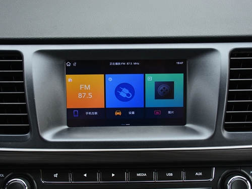 2021款 上汽大通G10 2.0T 自动精英版 柴油 7座