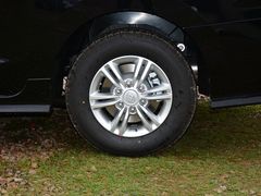 2021款 上汽大通G10 2.0T 自动精英版 柴油 7座