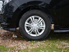 2021款 上汽大通G10 2.0T 自动精英版 柴油 7座