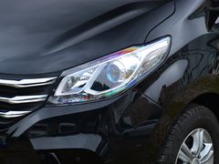 2021款 上汽大通G10 2.0T 自动精英版 柴油 7座