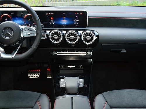 【奔驰cla中控图片】奔驰cla中控图片及颜色大全-众车网