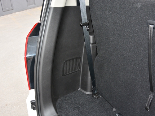 2019款 五菱宏光PLUS 1.5T 手动豪华型 7座