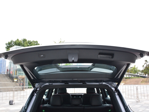 2022款 荣威RX5 MAX 400TGI 自动有为至尊版