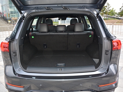 2022款 荣威RX5 MAX 400TGI 自动有为至尊版