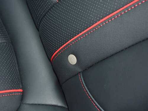 2022款 荣威RX5 MAX 400TGI 自动有为至尊版