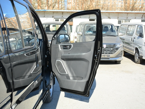 2021款 金杯海狮王 2.0L城运王系列畅运型高顶6座1TZS