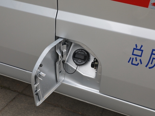 2021款 五菱荣光  1.5L加长基本型封窗车5座L3C