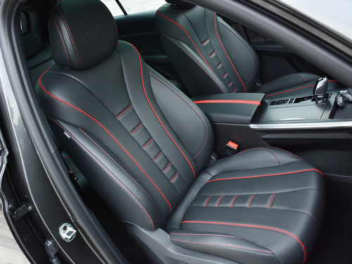 2022款 荣威RX5 MAX 400TGI 自动有为至尊版