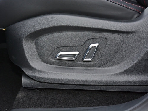 2022款 荣威RX5 MAX 400TGI 自动有为至尊版