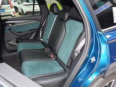 2021款 星越L 2.0TD 高功自动四驱旗舰型