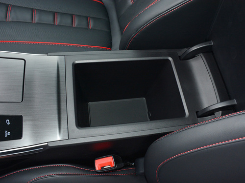 2022款 荣威RX5 MAX 400TGI 自动有为至尊版