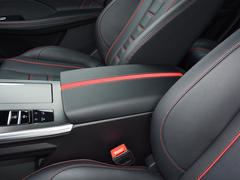 2022款 荣威RX5 MAX 400TGI 自动有为至尊版