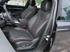 2022款 荣威RX5 MAX 400TGI 自动有为至尊版