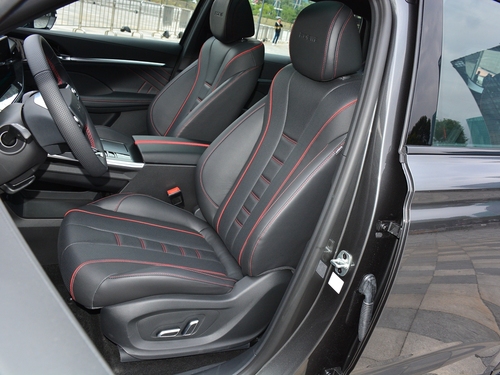 2022款 荣威RX5 MAX 400TGI 自动有为至尊版