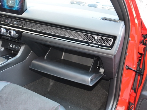 2022款 思域 240TURBO CVT燃擎版