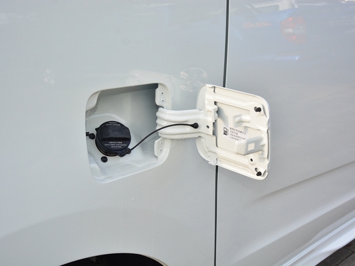 2022款 上汽大通 G10 2.0T 自动精英版 汽油 9座