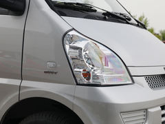 2021款 五菱荣光  1.5L加长基本型封窗车5座L3C