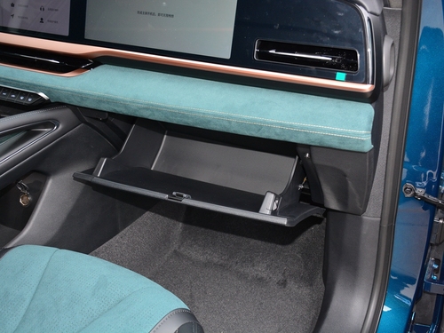 2021款 星越L 2.0TD 高功自动四驱旗舰型