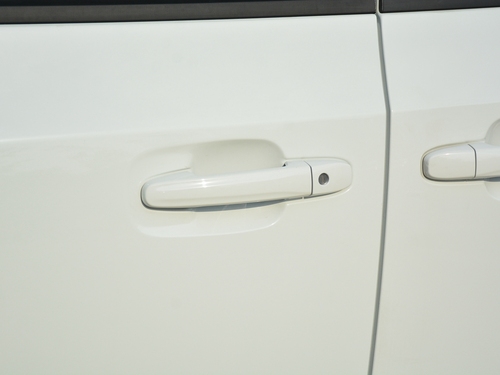 2022款 上汽大通 G10 2.0T 自动精英版 汽油 9座