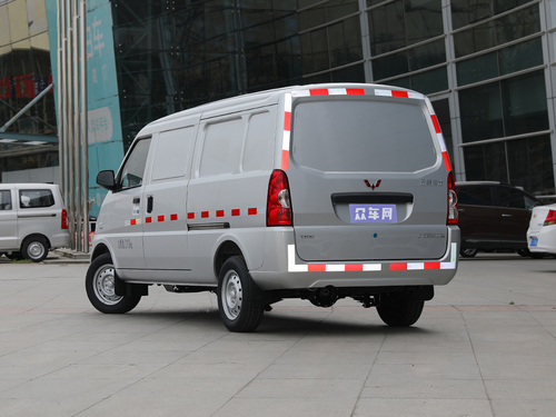 2021款 五菱荣光  1.5L加长基本型封窗车2座L3C