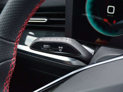 2022款 荣威RX5 MAX 400TGI 自动有为至尊版