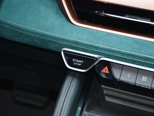 2021款 星越L 2.0TD 高功自动四驱旗舰型