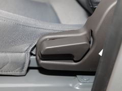 2021款 五菱荣光  1.5L加长基本型封窗车2座L3C