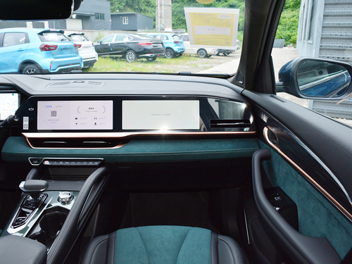 2021款 星越L 2.0TD 高功自动四驱旗舰型