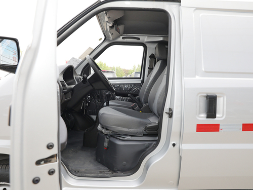 2021款 五菱荣光  1.5L加长基本型封窗车2座L3C