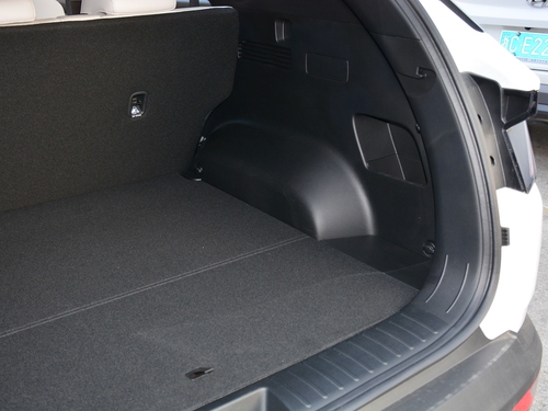 2022款  途胜L 2.0L 混动·尊贵版