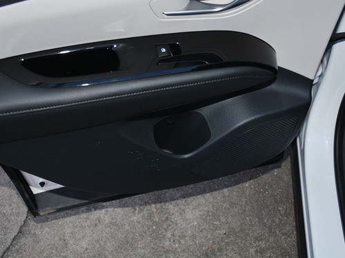 2022款  途胜L 2.0L 混动·尊贵版