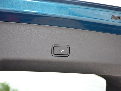 2021款 星越L 2.0TD 高功自动四驱旗舰型