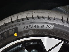 2022款 荣威RX5 MAX 400TGI 自动有为至尊版