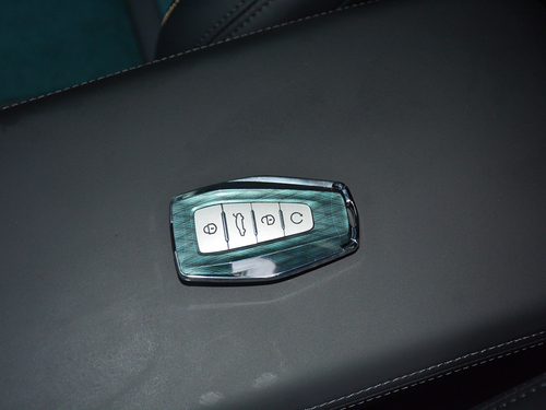 2021款 星越L 2.0TD 高功自动四驱旗舰型