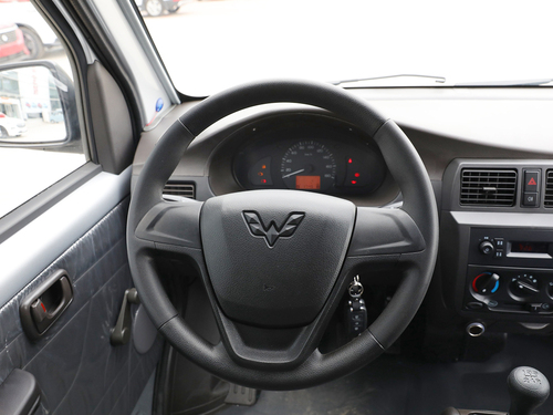 2021款 五菱荣光  1.5L加长基本型封窗车2座L3C