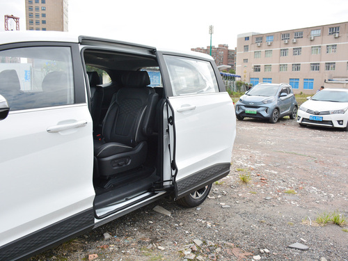 2021款 库斯途 380TGDi 智爱尊贵版 LUX Premium