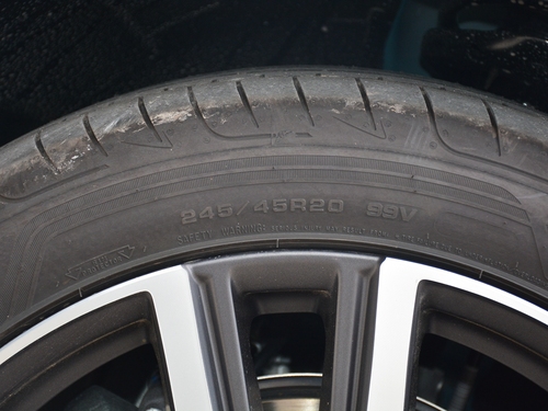 2021款 星越L 2.0TD 高功自动四驱旗舰型