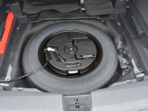 2021款 奇骏 VC-Turbo 300 CVT 4WD至尊版