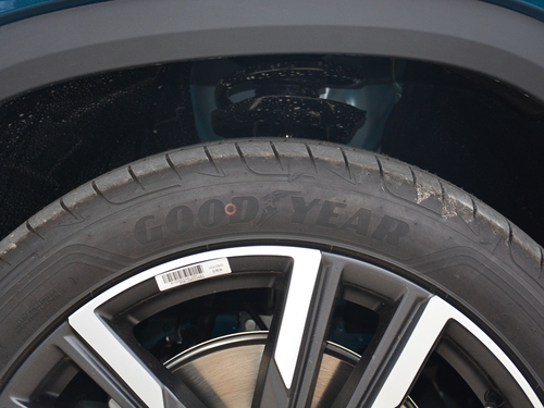 2021款 星越L 2.0TD 高功自动四驱旗舰型