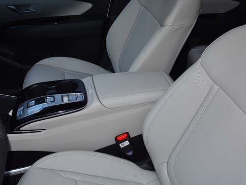 2022款  途胜L 2.0L 混动·尊贵版